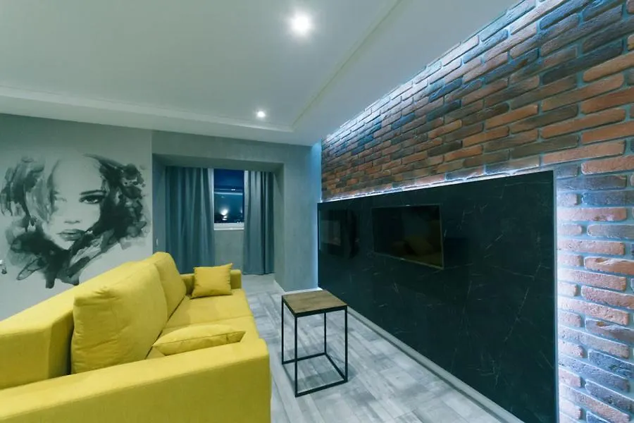 Hotrent City Deluxe Kyiv